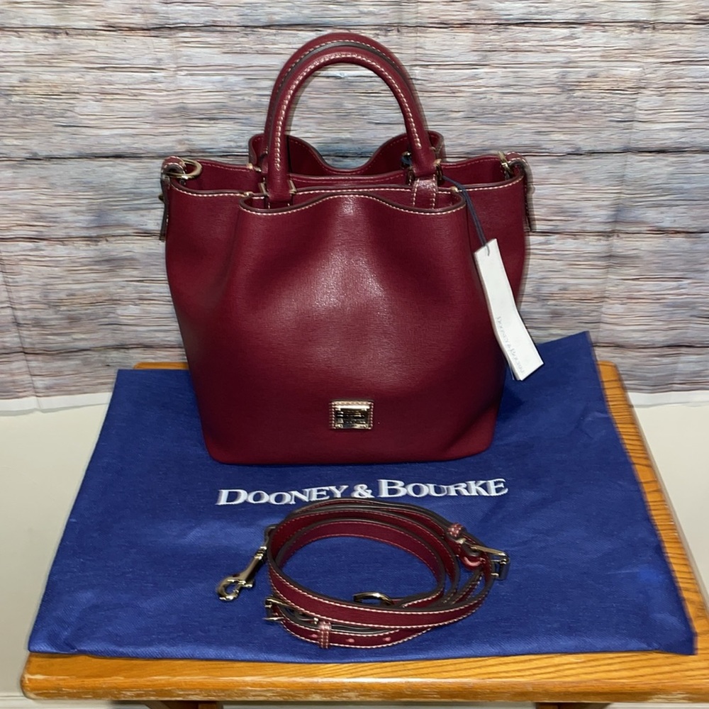 Dooney & Bourke Bordeaux Leather Handbag/Crossbody and Dust Cover NWT - Picture 5 of 7